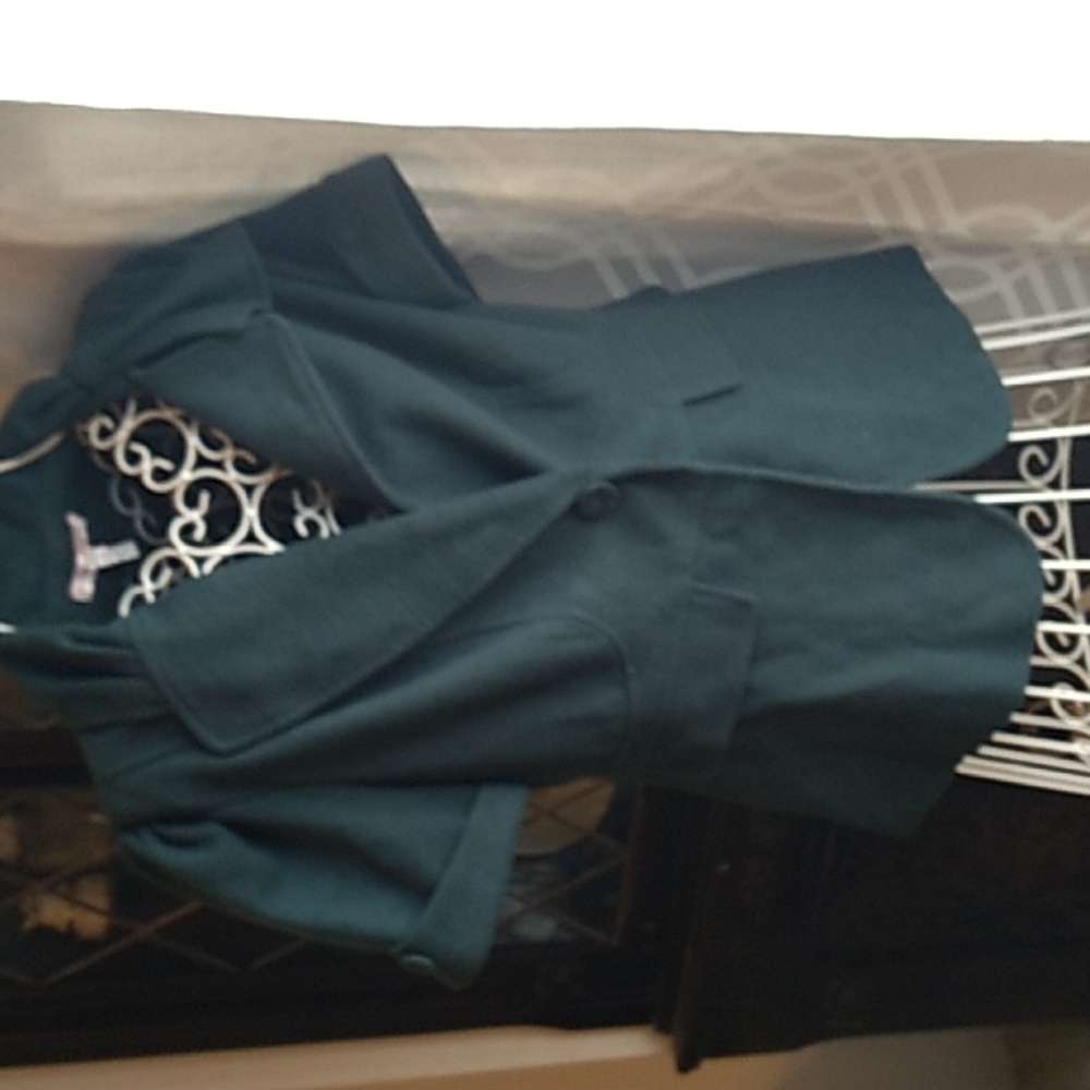 Short sleeve coat